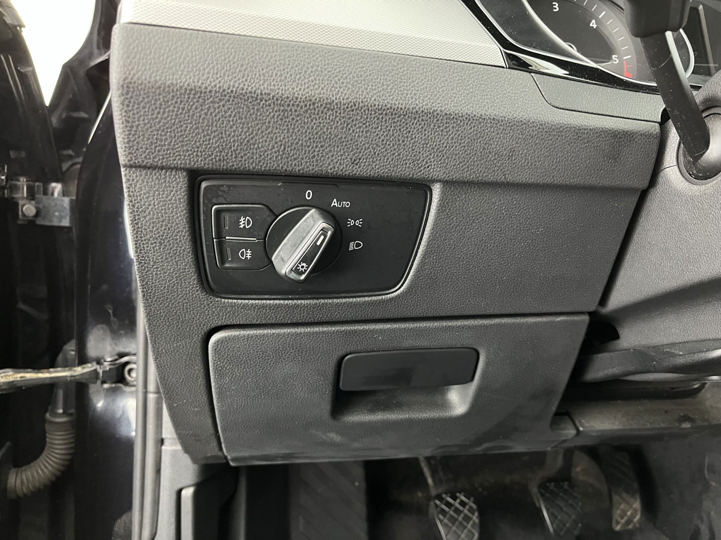 Volkswagen Passat Variant 2.0 TDI Comfortline *FULL-LED | ADAPTIVE-CRUISE | ERGONOMIC-COMFORTSEAT | HEATED-SEATS | PARKPILOT |  NAVI-FULLMAP | KEYLESS | PRIVACYGLASS | ECC | TOWBAR | 17''ALU*