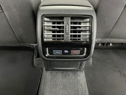 Volkswagen Passat Variant 2.0 TDI Comfortline *FULL-LED | ADAPTIVE-CRUISE | ERGONOMIC-COMFORTSEAT | HEATED-SEATS | PARKPILOT |  NAVI-FULLMAP | KEYLESS | PRIVACYGLASS | ECC | TOWBAR | 17''ALU*