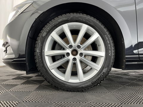 Volkswagen Passat Variant 2.0 TDI Comfortline *FULL-LED | ADAPTIVE-CRUISE | ERGONOMIC-COMFORTSEAT | HEATED-SEATS | PARKPILOT |  NAVI-FULLMAP | KEYLESS | PRIVACYGLASS | ECC | TOWBAR | 17''ALU*