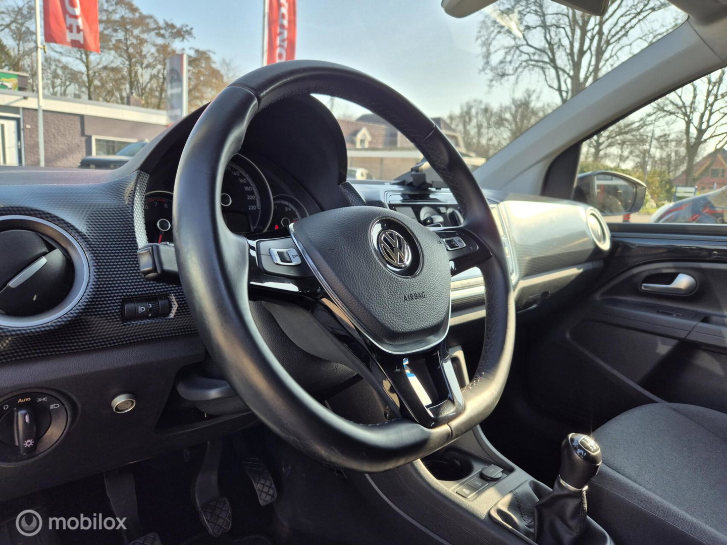 Volkswagen up! 1.0 | Camera, Cruise, Dealer onderhouden, NAP