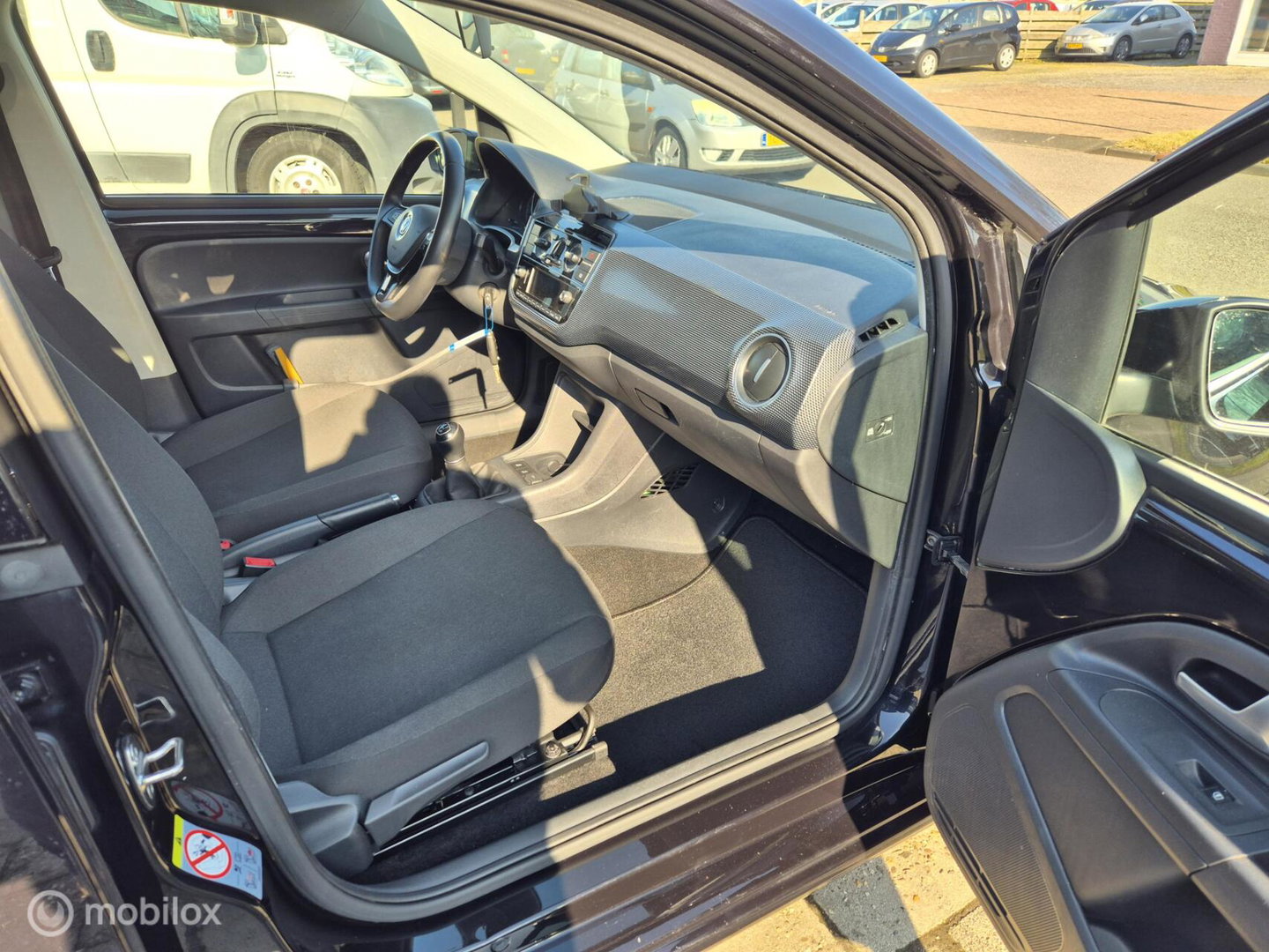Volkswagen up! 1.0 | Camera, Cruise, Dealer onderhouden, NAP