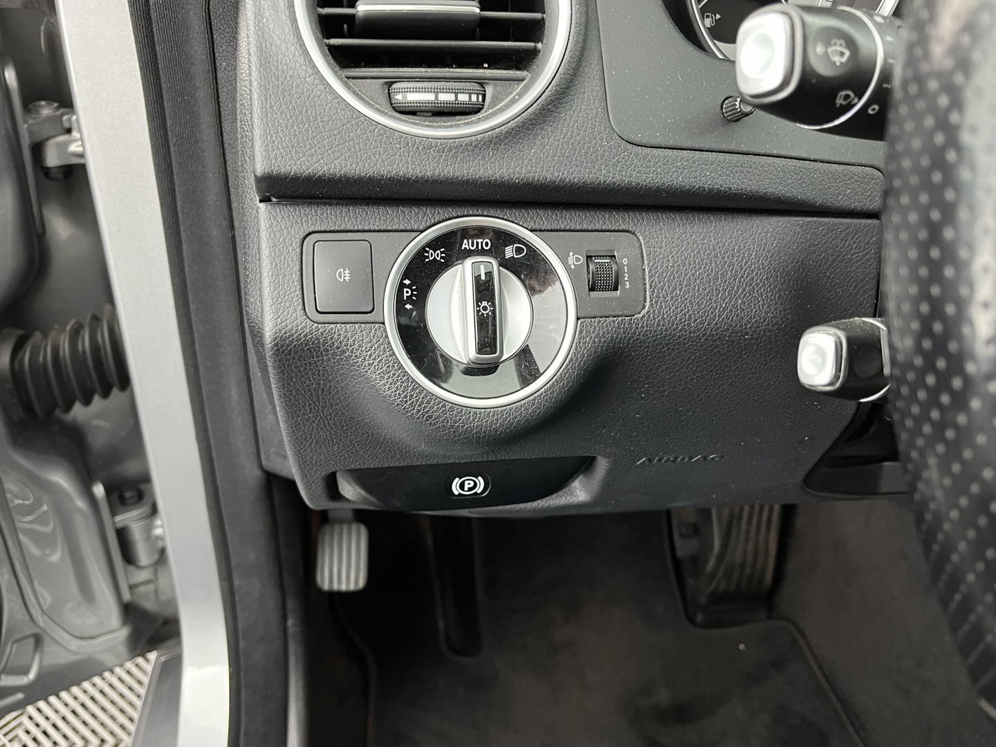 Mercedes-Benz C-Klasse 220 CDI Business Class Avantgarde *LEATHER-FABRIC | NAVI-FULLMAP | COMFORT-SEATS | ECC | PDC | CRUISE | 16''ALU*