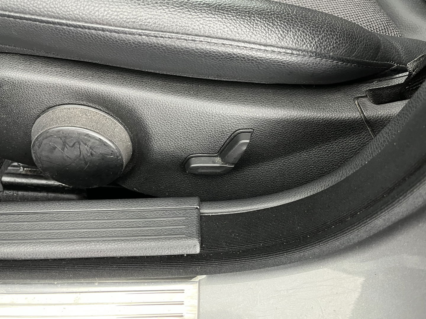 Mercedes-Benz C-Klasse 220 CDI Business Class Avantgarde *LEATHER-FABRIC | NAVI-FULLMAP | COMFORT-SEATS | ECC | PDC | CRUISE | 16''ALU*