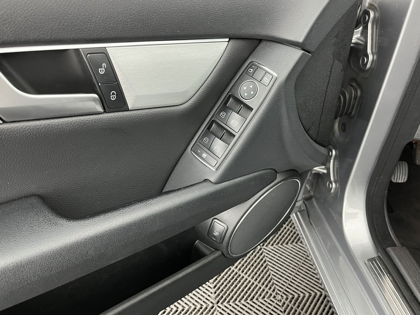 Mercedes-Benz C-Klasse 220 CDI Business Class Avantgarde *LEATHER-FABRIC | NAVI-FULLMAP | COMFORT-SEATS | ECC | PDC | CRUISE | 16''ALU*