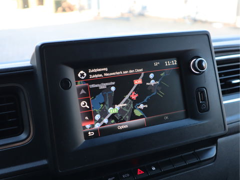 Renault Master 2.3 dCi 150pk Euro 6 L2H2 - Glasresteel v.d. Born - Resteel - Traplader - Trekhaak