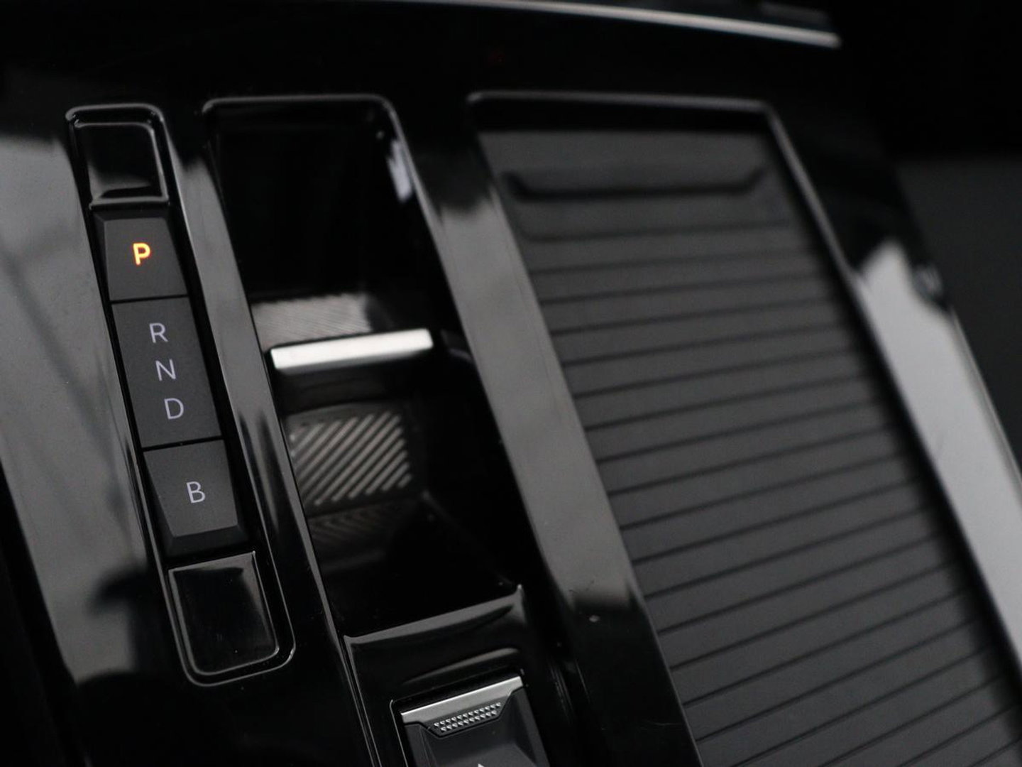 Opel Astra 1.6 Turbo Hybrid | Origineel NL | Adaptive cruise | Carplay | Parkeerhulp | Climate control | Digital Cockpit | Bluetooth | Full LED | PHEV | Plug In