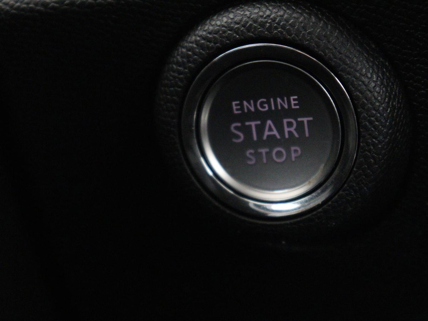 Opel Astra 1.6 Turbo Hybrid | Origineel NL | Adaptive cruise | Carplay | Parkeerhulp | Climate control | Digital Cockpit | Bluetooth | Full LED | PHEV | Plug In