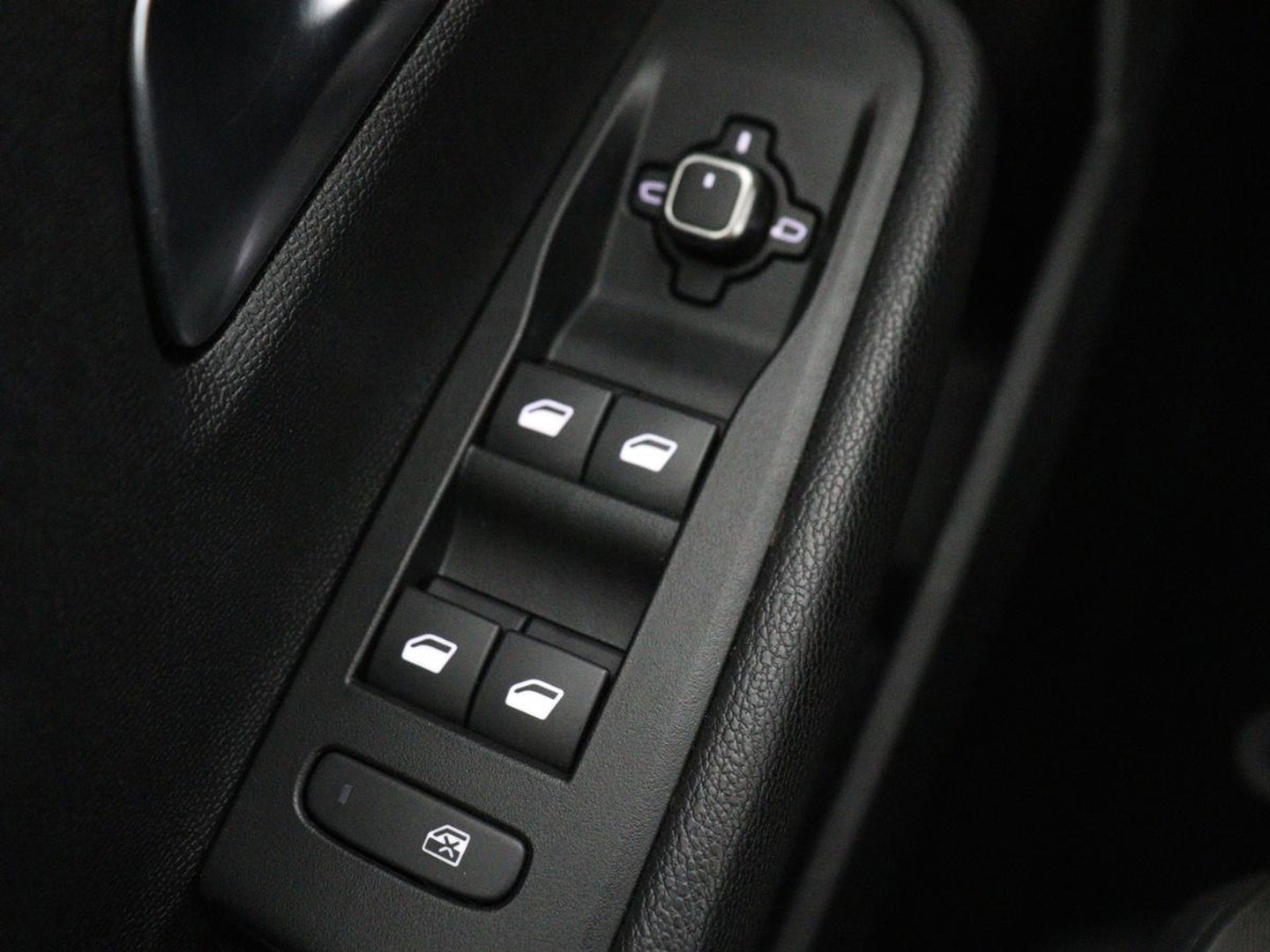 Opel Astra 1.6 Turbo Hybrid | Origineel NL | Adaptive cruise | Carplay | Parkeerhulp | Climate control | Digital Cockpit | Bluetooth | Full LED | PHEV | Plug In