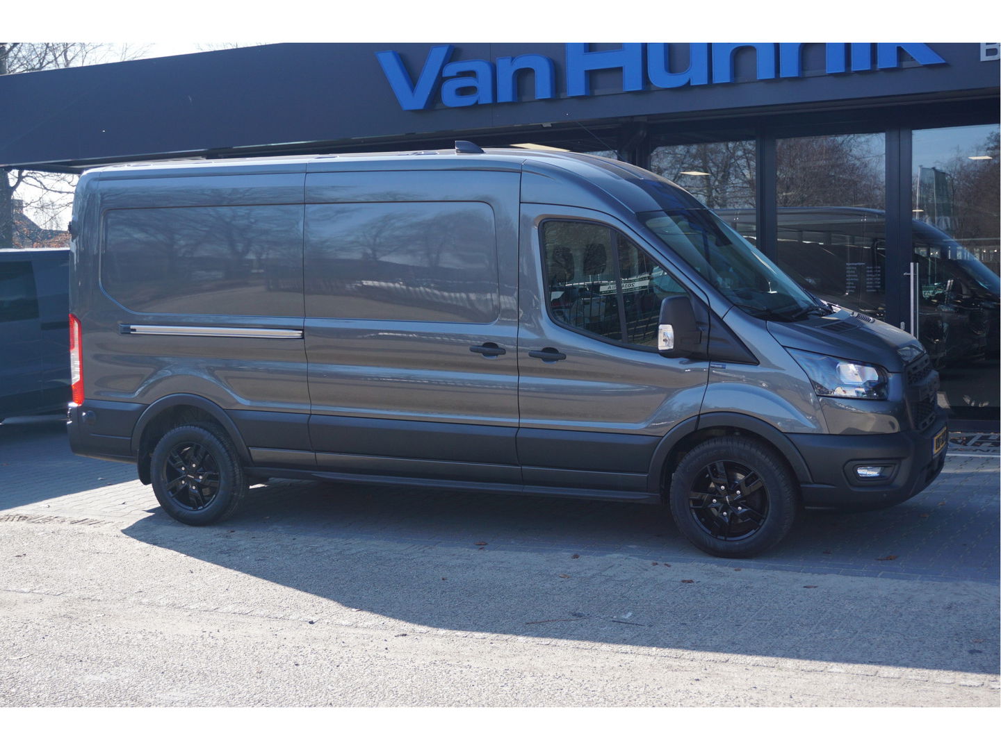 Ford Transit 350L L3H2 Trail Edition AUT 130PK BPM VRIJ!! 12" Sync4 Navi, Camera, Trekhaak, 17" LM!! NR. K01*