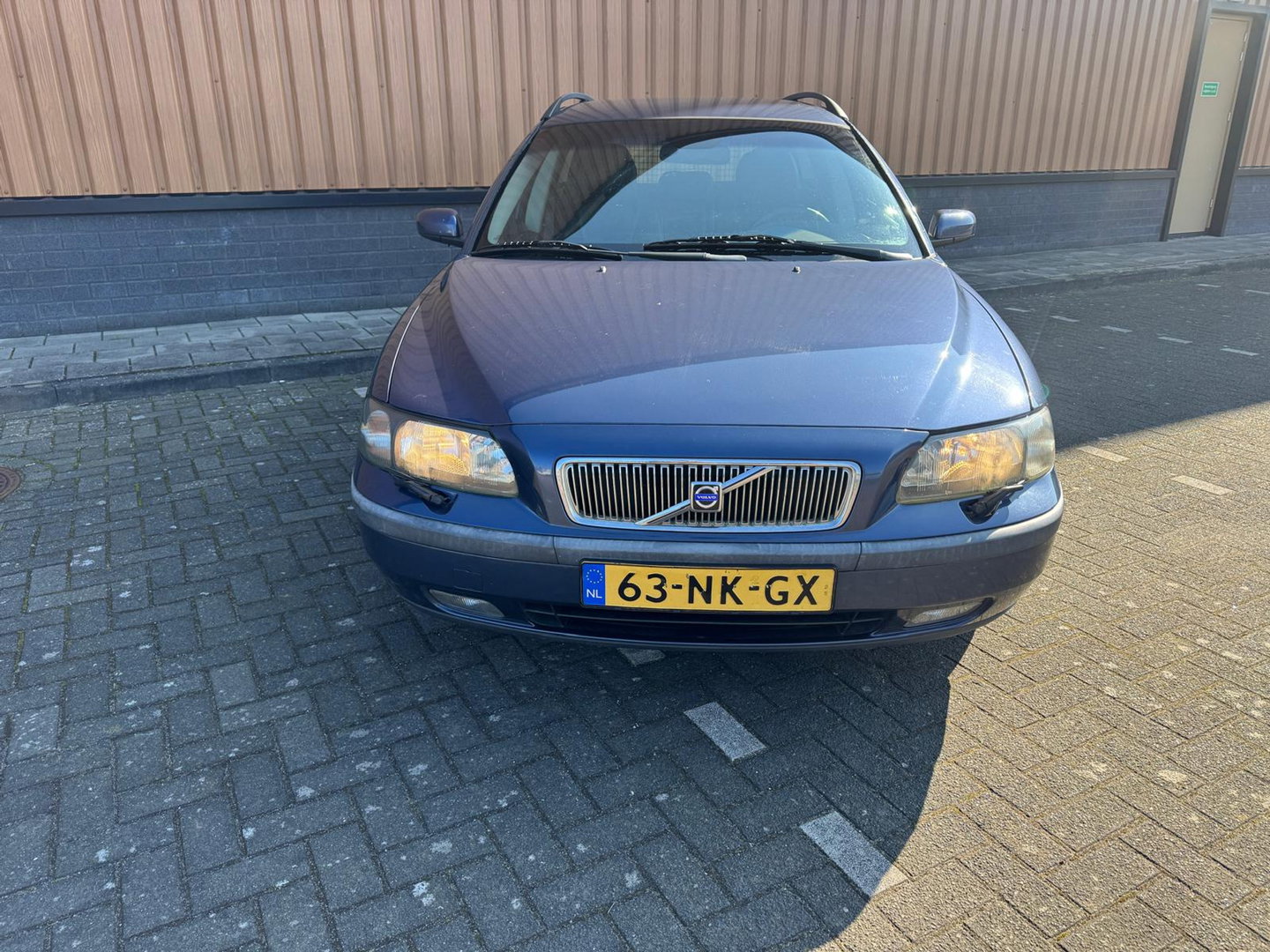 Volvo V70 2.4 Comfort Line | Handel / Export | Loopt niet op LPG |