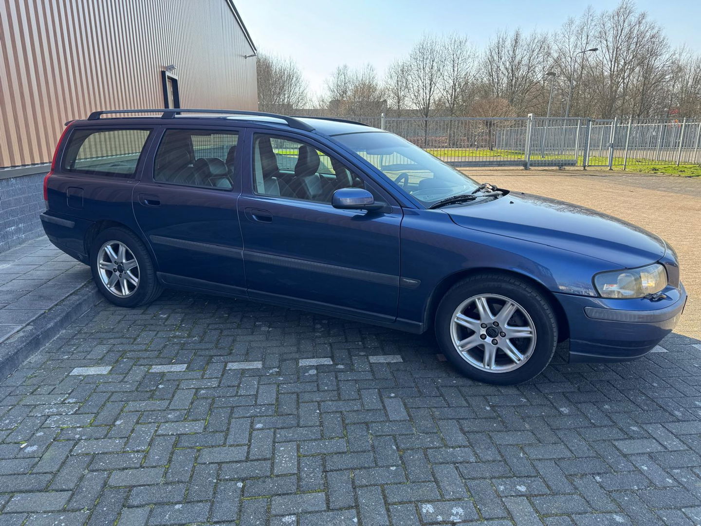 Volvo V70 2.4 Comfort Line | Handel / Export | Loopt niet op LPG |