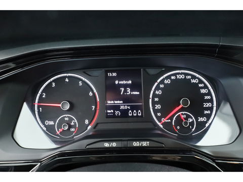 Volkswagen Polo 1.0 TSI Comfortline | Navi by Apple CarPlay | Keyless | Camera | Airco | 17'' | Trekhaak | PDC