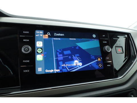 Volkswagen Polo 1.0 TSI Comfortline | Navi by Apple CarPlay | Keyless | Camera | Airco | 17'' | Trekhaak | PDC