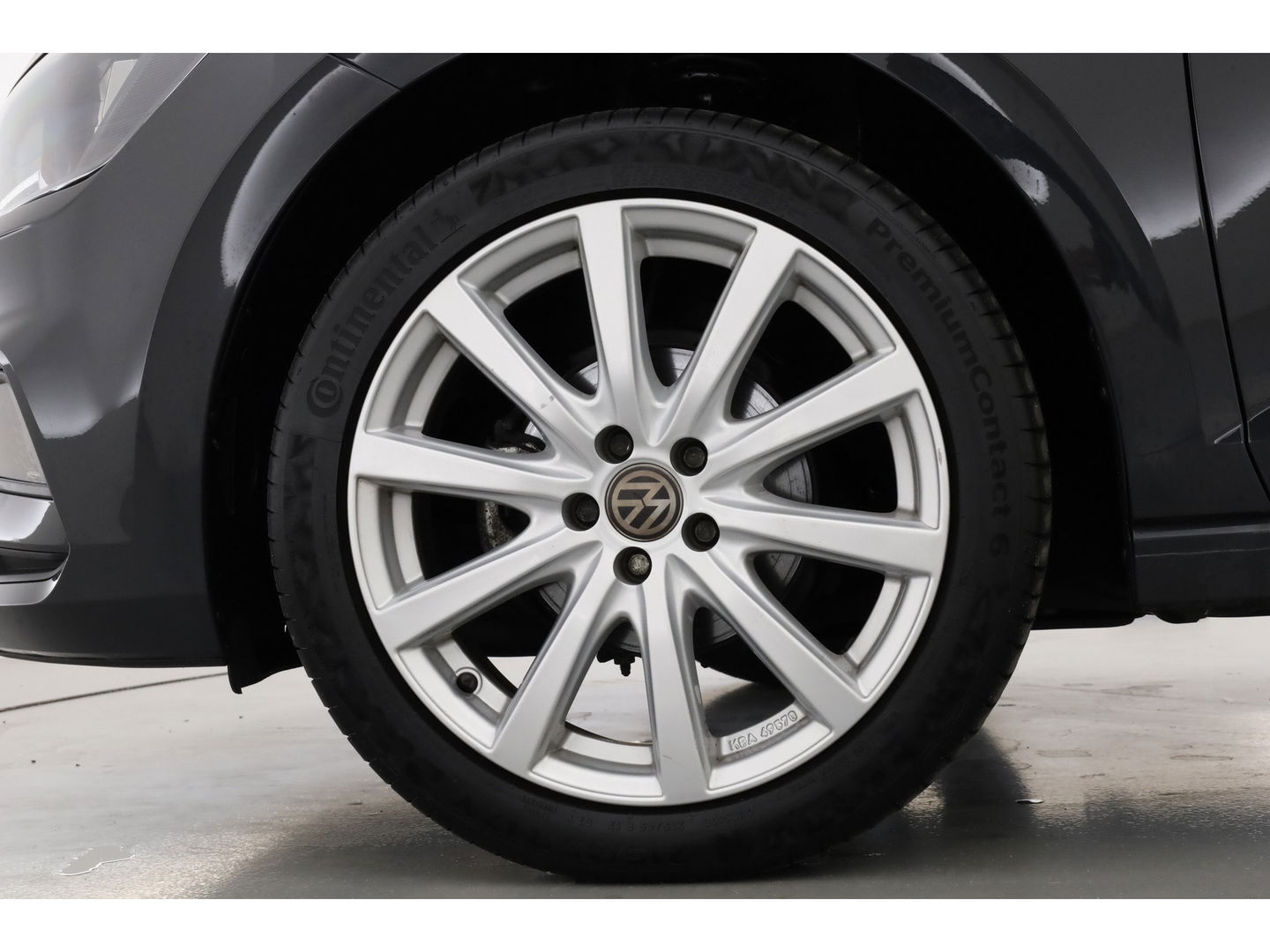 Volkswagen Polo 1.0 TSI Comfortline | Navi by Apple CarPlay | Keyless | Camera | Airco | 17'' | Trekhaak | PDC