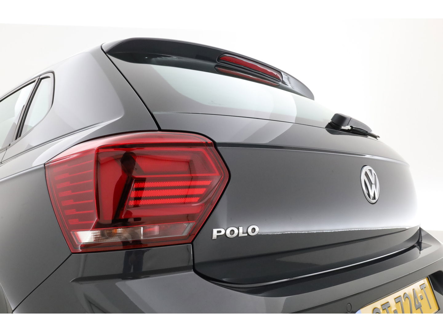 Volkswagen Polo 1.0 TSI Comfortline | Navi by Apple CarPlay | Keyless | Camera | Airco | 17'' | Trekhaak | PDC