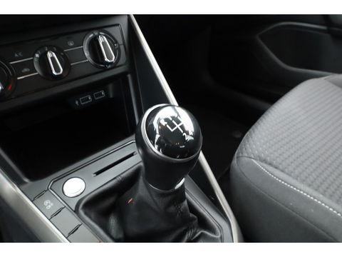 Volkswagen Polo 1.0 TSI Comfortline | Navi by Apple CarPlay | Keyless | Camera | Airco | 17'' | Trekhaak | PDC