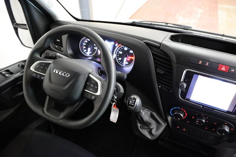 Iveco Daily 35C18HV 3.0 180PK L2H1 DUBBEL LUCHT