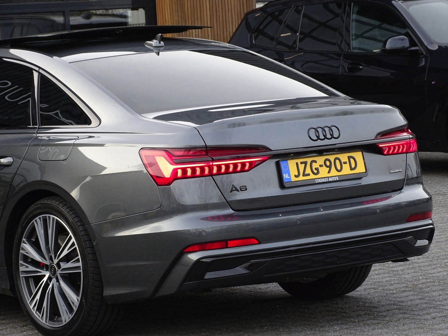 Audi A6 Sedan 55 TFSI e 367PK quattro S line / 2024 / B&O / laser / 360°