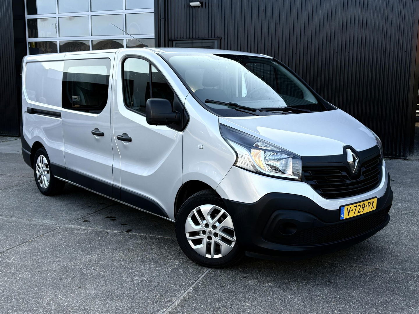 Renault Trafic 1.6 dCi T29 L2H1 DC Comfort | Marge | 6-persoons | Velgen |