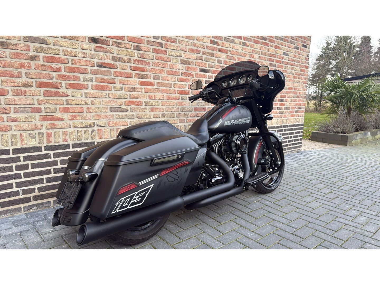 Harley Davidson 103 FLHXS Street Glide Special streetglide