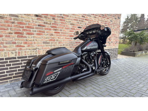 Harley Davidson 103 FLHXS Street Glide Special streetglide