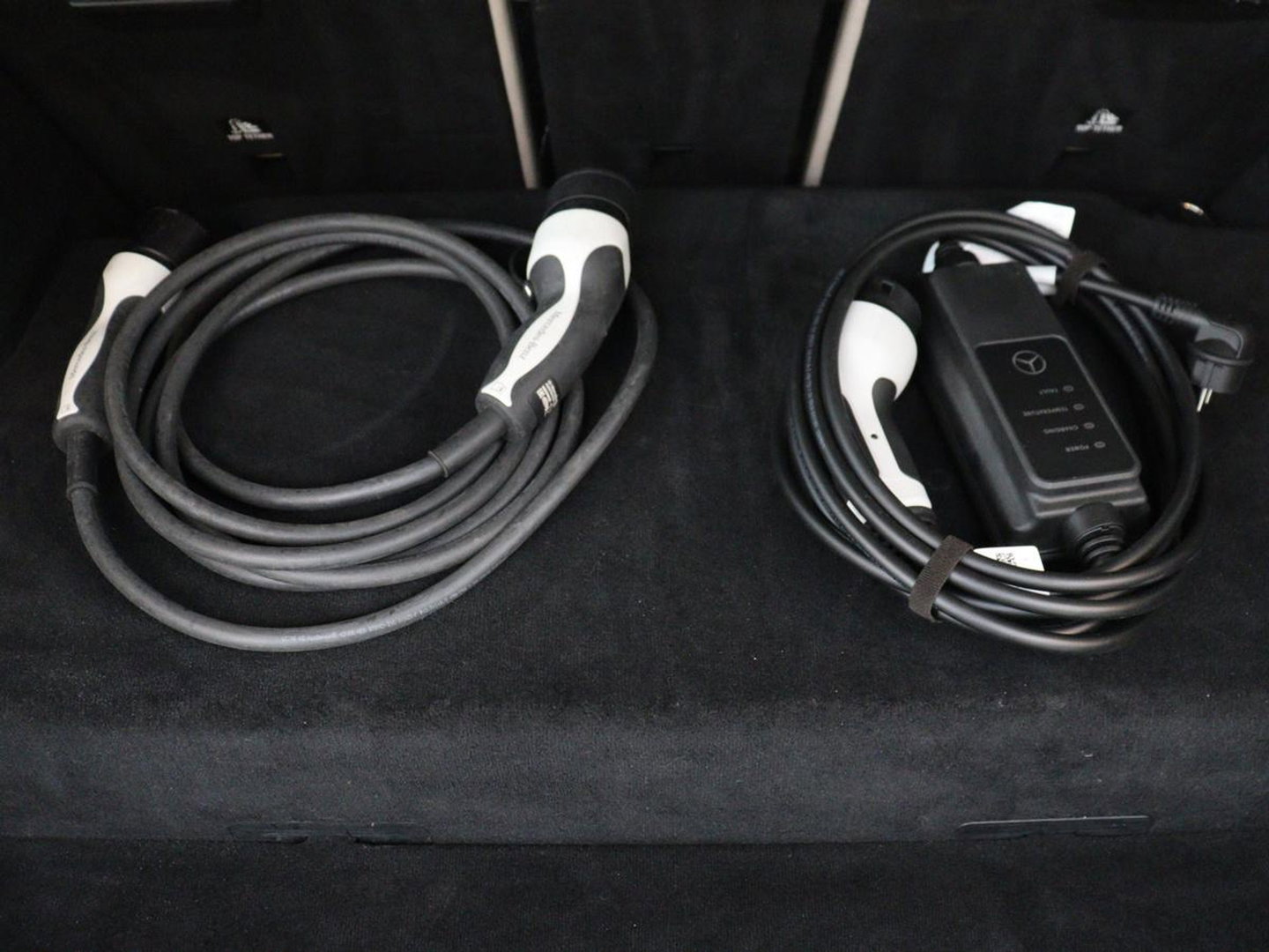 Mercedes-Benz C-Klasse 300e Business Solution Luxury | SOH 95% | Leder | Stoelverwarming | Camera | Digital Cockpit | Park Assist | Navigatie | Full LED | Cruise control | Bluetooth | Climate control | PHEV | Plug In