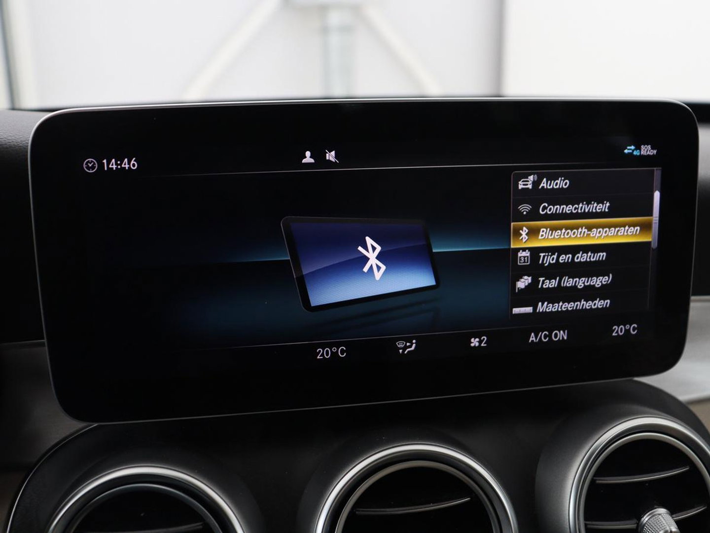 Mercedes-Benz C-Klasse 300e Business Solution Luxury | SOH 95% | Leder | Stoelverwarming | Camera | Digital Cockpit | Park Assist | Navigatie | Full LED | Cruise control | Bluetooth | Climate control | PHEV | Plug In