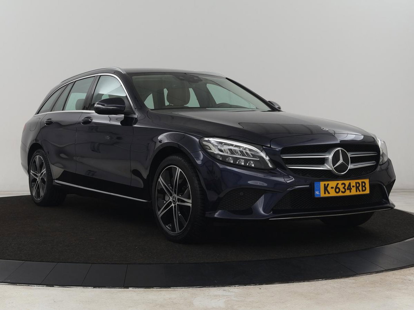 Mercedes-Benz C-Klasse 300e Business Solution Luxury | SOH 95% | Leder | Stoelverwarming | Camera | Digital Cockpit | Park Assist | Navigatie | Full LED | Cruise control | Bluetooth | Climate control | PHEV | Plug In