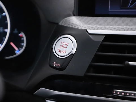 BMW X3 xDrive20i M-Sport Pano H/K 360° Leer Trekh. ACC NAP