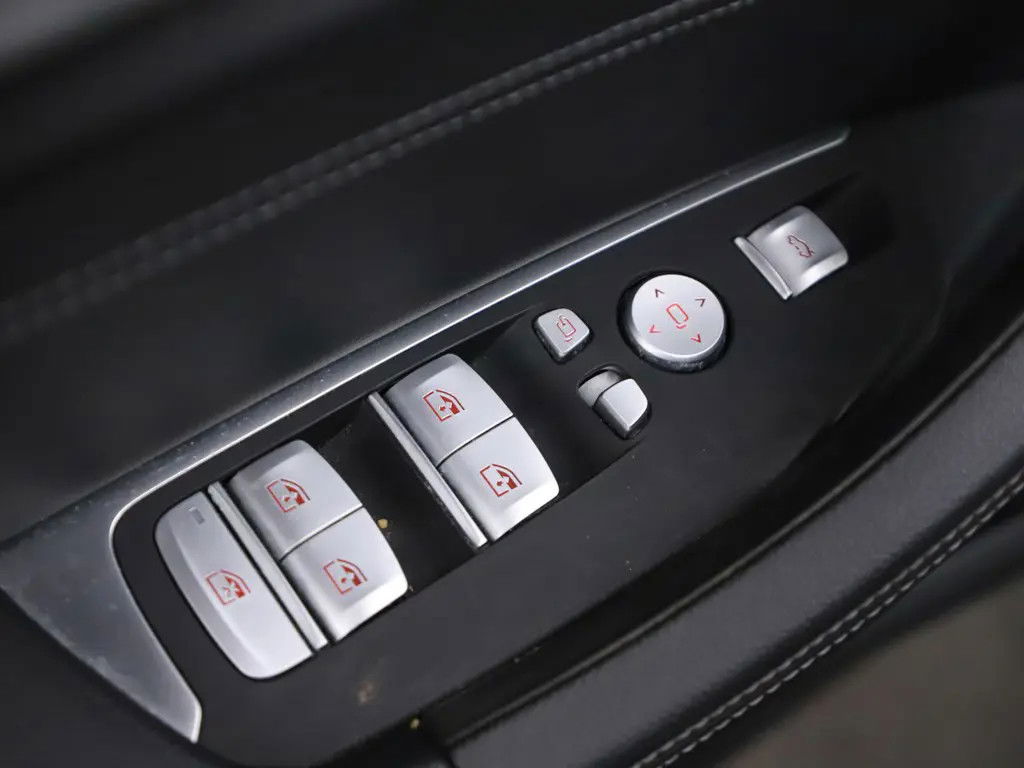 BMW X3 xDrive20i M-Sport Pano H/K 360° Leer Trekh. ACC NAP