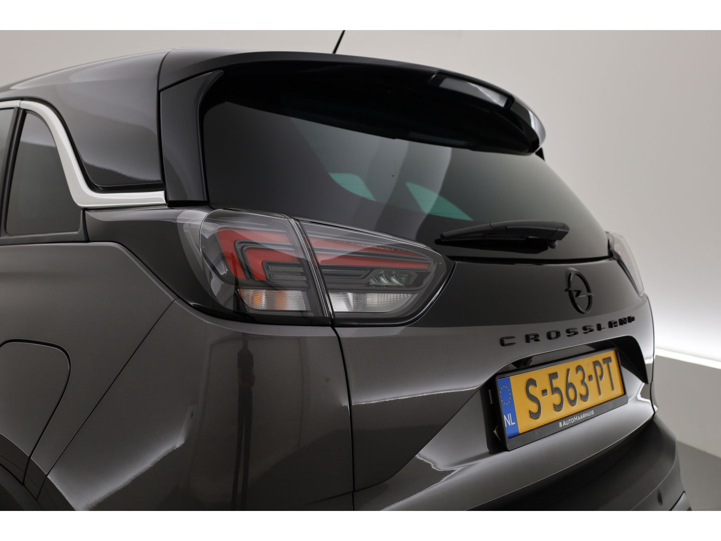 Opel Crossland 1.2 Turbo Level 4 | Winter Pack | Parkeer Pack | CarPlay | LED | 17” | All seasons | Cruise Ctrl