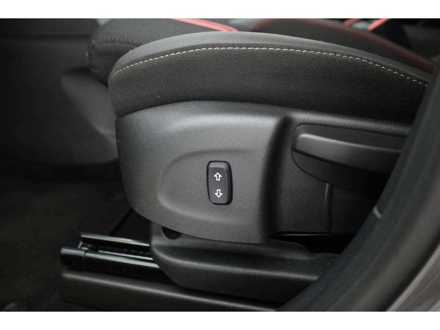 Opel Crossland 1.2 Turbo Level 4 | Winter Pack | Parkeer Pack | CarPlay | LED | 17” | All seasons | Cruise Ctrl