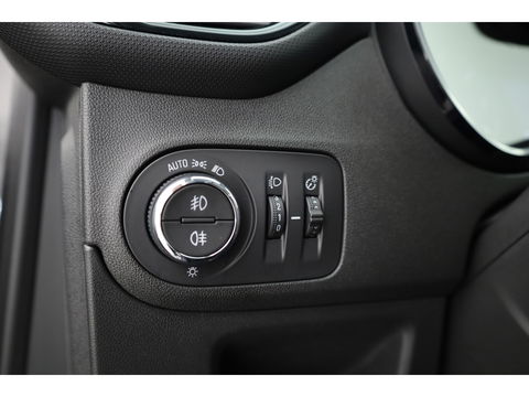 Opel Crossland 1.2 Turbo Level 4 | Winter Pack | Parkeer Pack | CarPlay | LED | 17” | All seasons | Cruise Ctrl