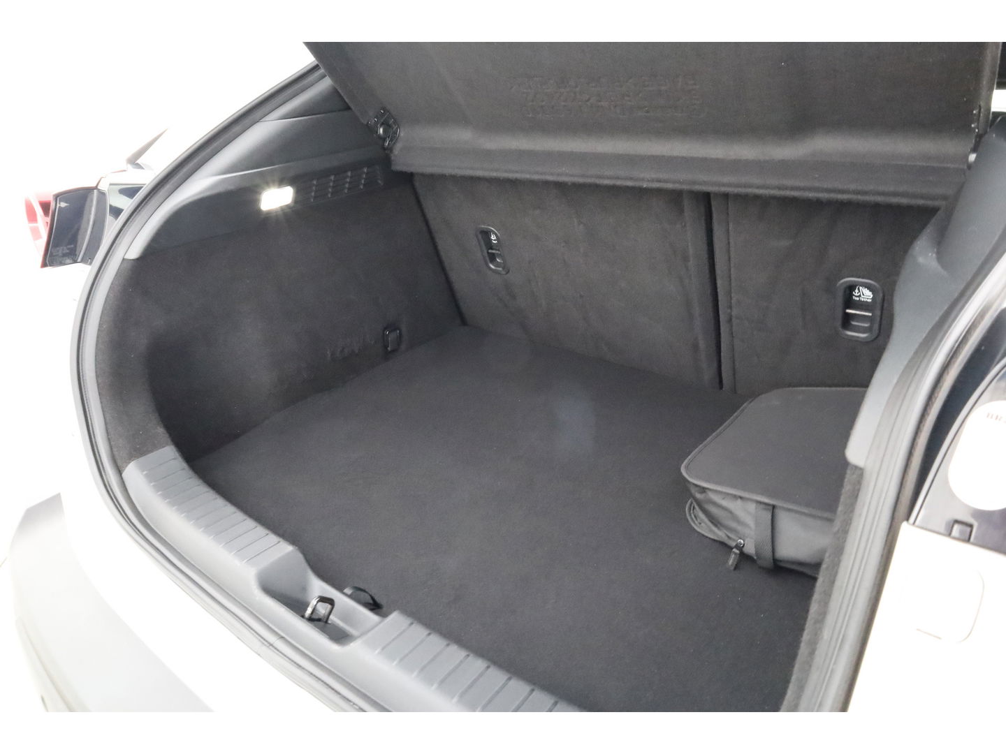 Mazda MX-30 e-SkyActiv 145 36 kWh | Navi | Adapt. Cruise | Camera | PDC | Apple CarPlay | Dodehoekdet. | Afn. Trekhaak