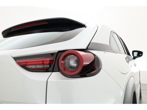 Mazda MX-30 e-SkyActiv 145 36 kWh | Navi | Adapt. Cruise | Camera | PDC | Apple CarPlay | Dodehoekdet. | Afn. Trekhaak