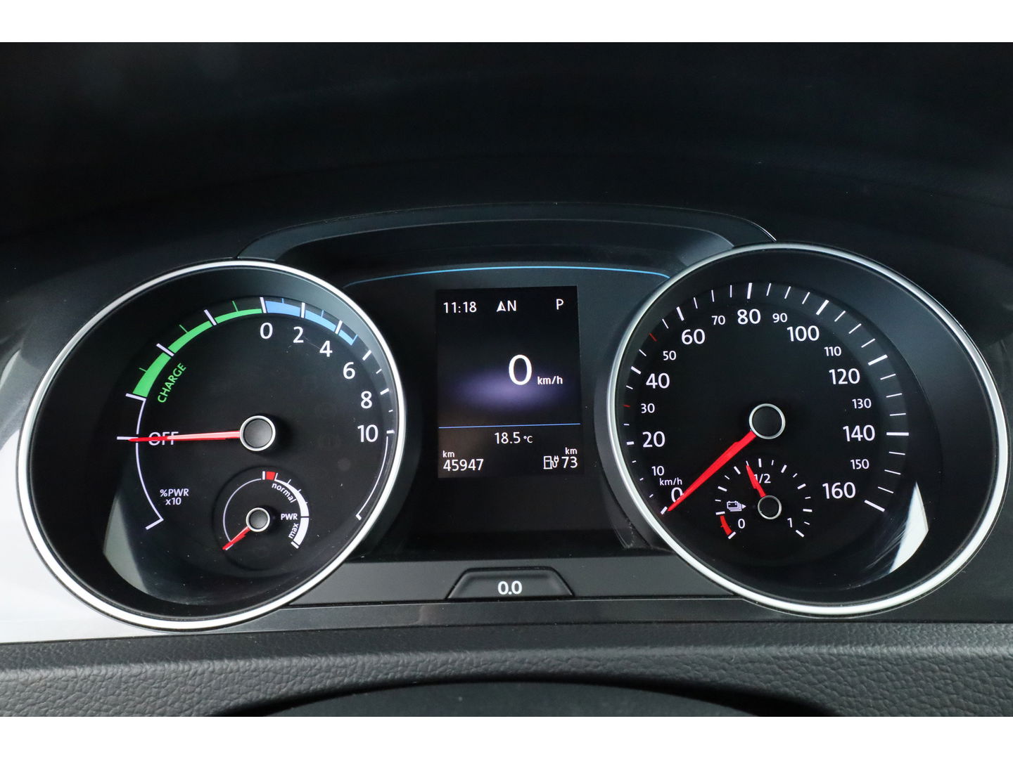 Volkswagen e-Golf | Navi | Apple CarPlay | Adapt. Cruise | PDC | Clima | 18'' | Verwarmde voorruit |