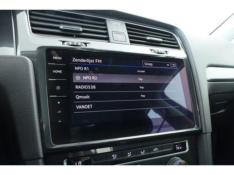 Volkswagen e-Golf | Navi | Apple CarPlay | Adapt. Cruise | PDC | Clima | 18'' | Verwarmde voorruit |