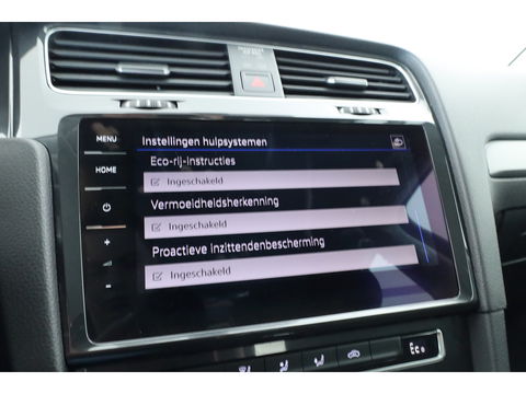 Volkswagen e-Golf | Navi | Apple CarPlay | Adapt. Cruise | PDC | Clima | 18'' | Verwarmde voorruit |