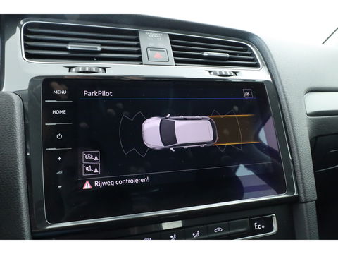 Volkswagen e-Golf | Navi | Apple CarPlay | Adapt. Cruise | PDC | Clima | 18'' | Verwarmde voorruit |