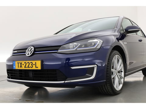 Volkswagen e-Golf | Navi | Apple CarPlay | Adapt. Cruise | PDC | Clima | 18'' | Verwarmde voorruit |