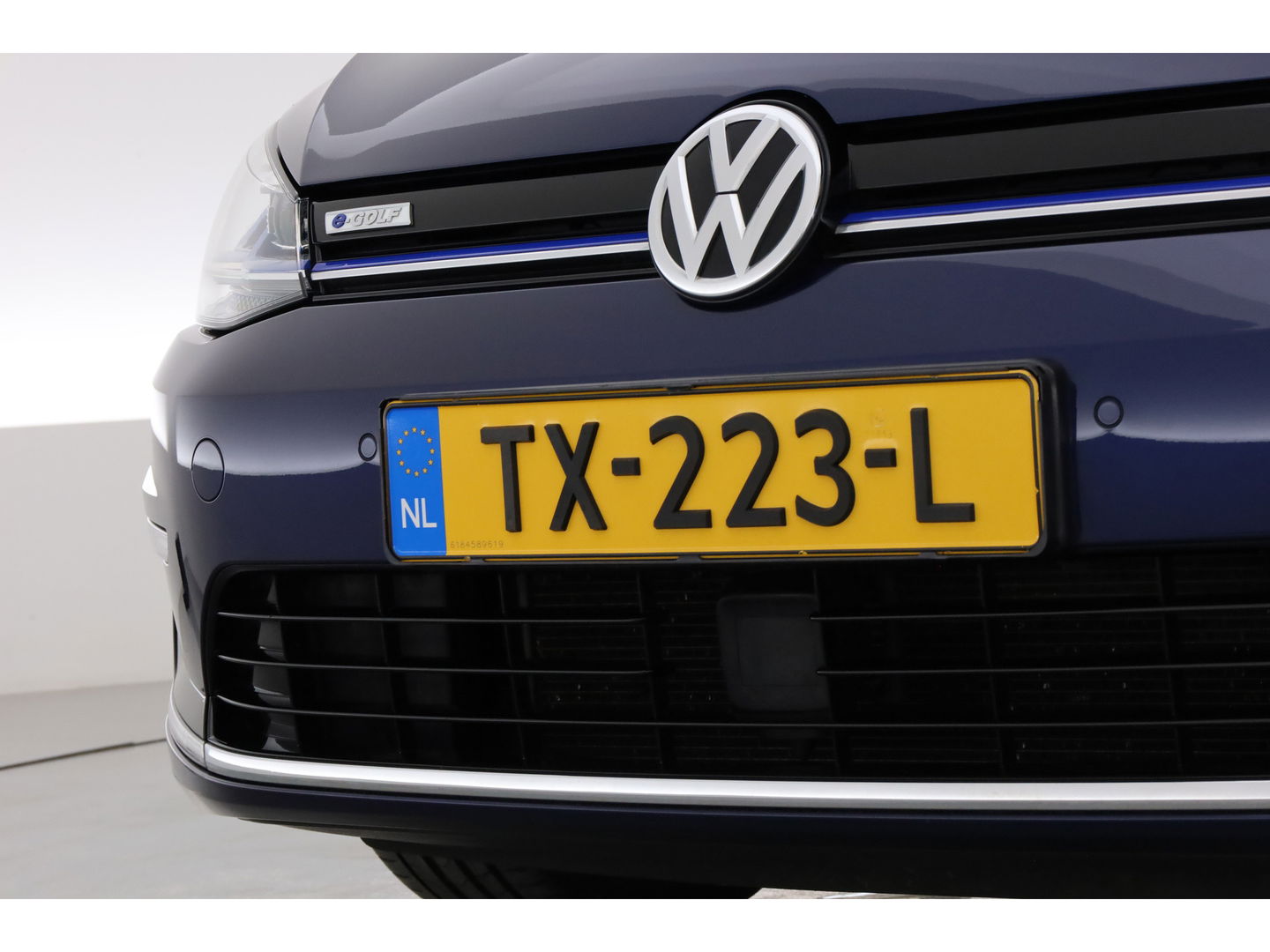 Volkswagen e-Golf | Navi | Apple CarPlay | Adapt. Cruise | PDC | Clima | 18'' | Verwarmde voorruit |