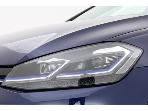 Volkswagen e-Golf | Navi | Apple CarPlay | Adapt. Cruise | PDC | Clima | 18'' | Verwarmde voorruit |