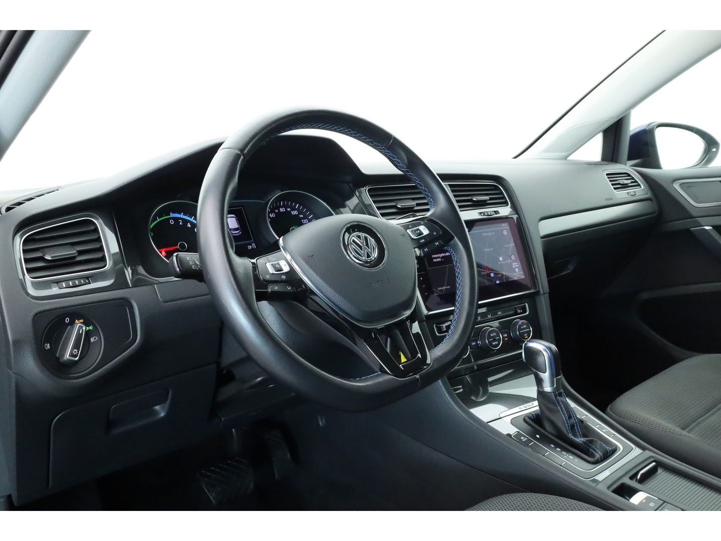 Volkswagen e-Golf | Navi | Apple CarPlay | Adapt. Cruise | PDC | Clima | 18'' | Verwarmde voorruit |
