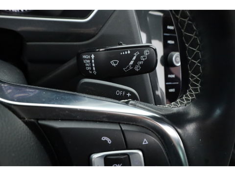 Volkswagen Tiguan 2.0 TSI 4Motion R-Line DSG 220pk! | Pano | 360cam | Elek. Trekhaak | Adapt. Cruise | Stoelverw. | 20'' | Digi. Dashboard