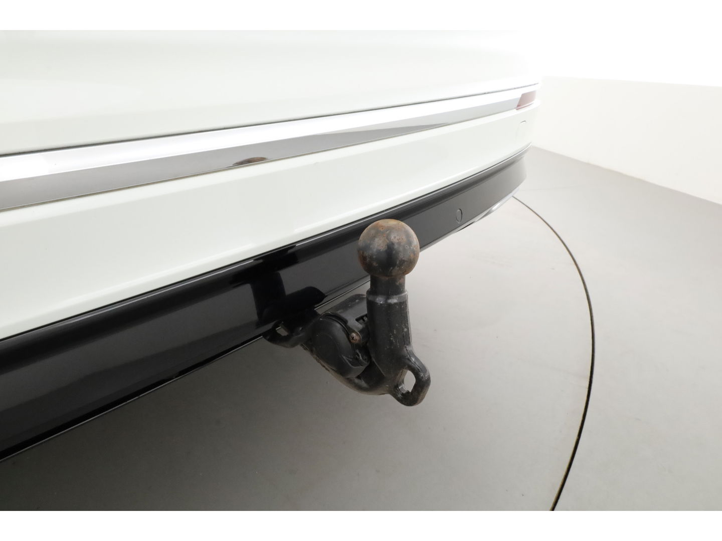 Volkswagen Tiguan 2.0 TSI 4Motion R-Line DSG 220pk! | Pano | 360cam | Elek. Trekhaak | Adapt. Cruise | Stoelverw. | 20'' | Digi. Dashboard