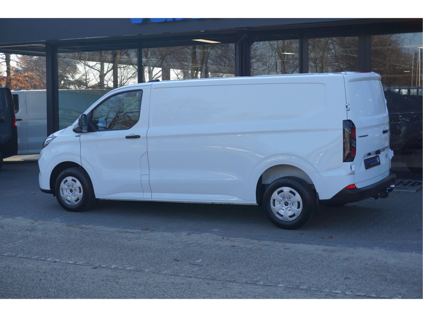 Ford Transit Custom 300L 136PK Trend BPM VRIJ!! 12" Sync4 Apple CP/Android A, Camera, Trekhaak!! NR. 902*