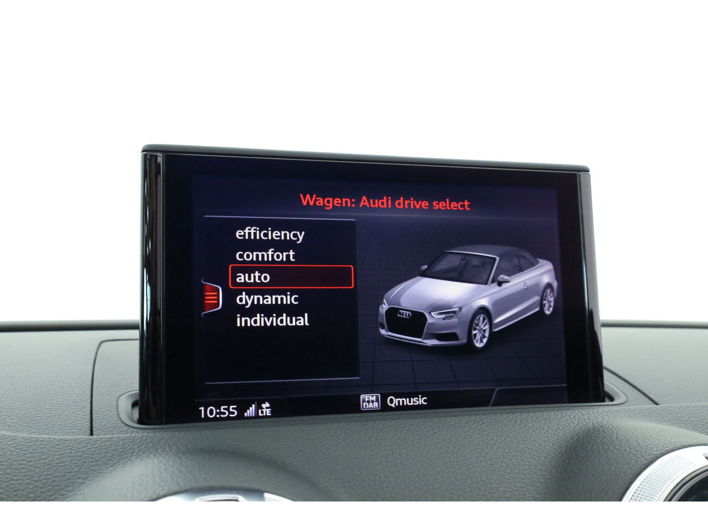 Audi A3 Cabriolet 1.5 TFSI CoD Design S-Line | Digi. Dashboard | B&O audio | Apple CarPlay | Stoelverw. | Adapt. Cruise | Camera | Keyless