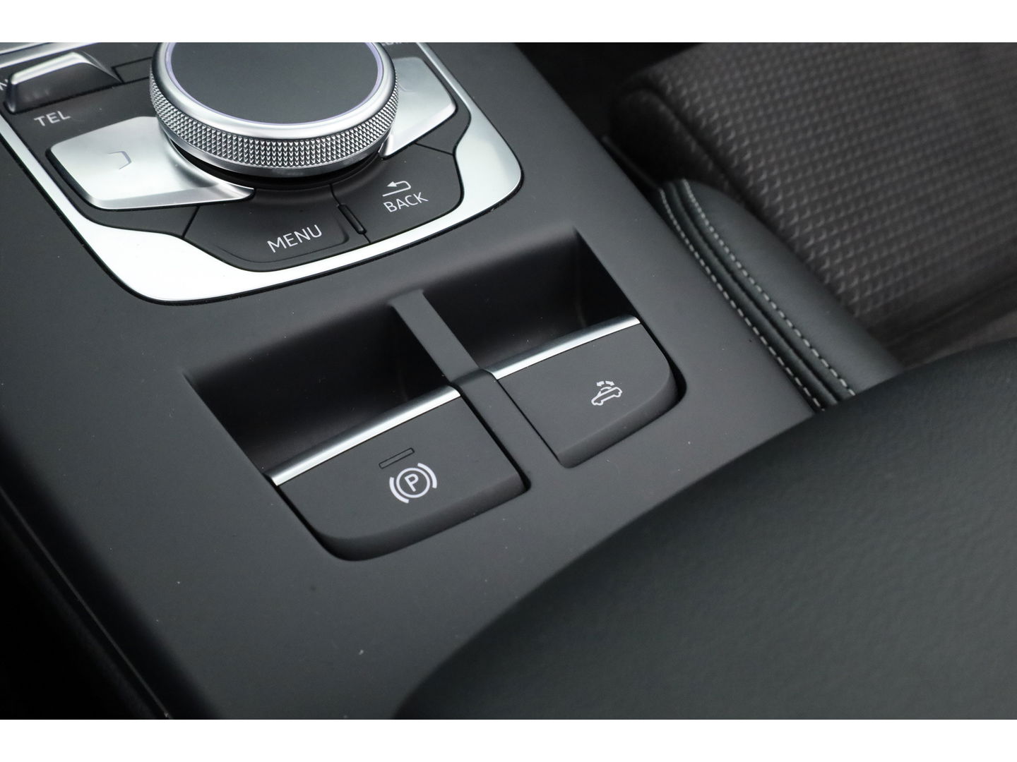 Audi A3 Cabriolet 1.5 TFSI CoD Design S-Line | Digi. Dashboard | B&O audio | Apple CarPlay | Stoelverw. | Adapt. Cruise | Camera | Keyless