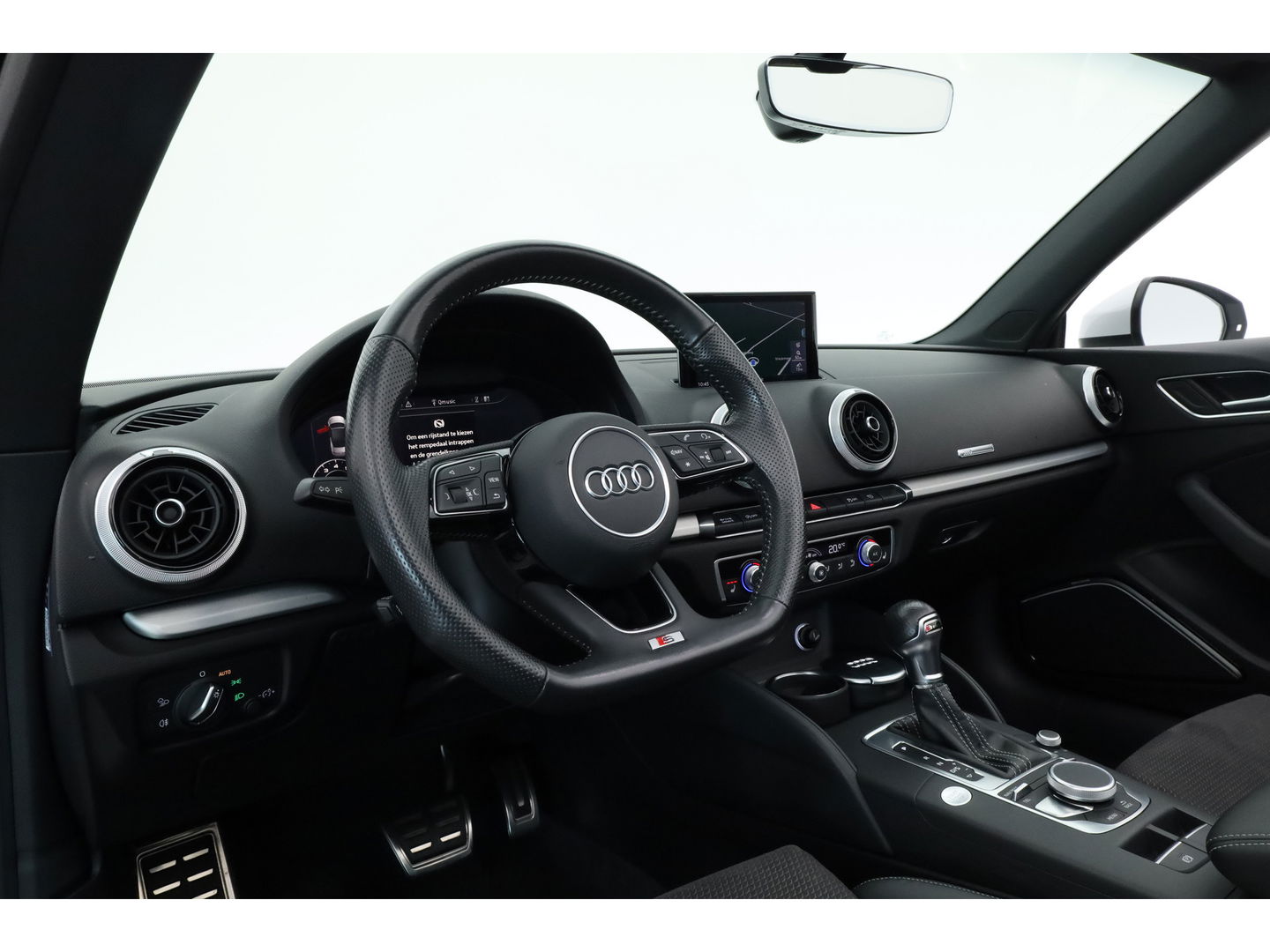 Audi A3 Cabriolet 1.5 TFSI CoD Design S-Line | Digi. Dashboard | B&O audio | Apple CarPlay | Stoelverw. | Adapt. Cruise | Camera | Keyless