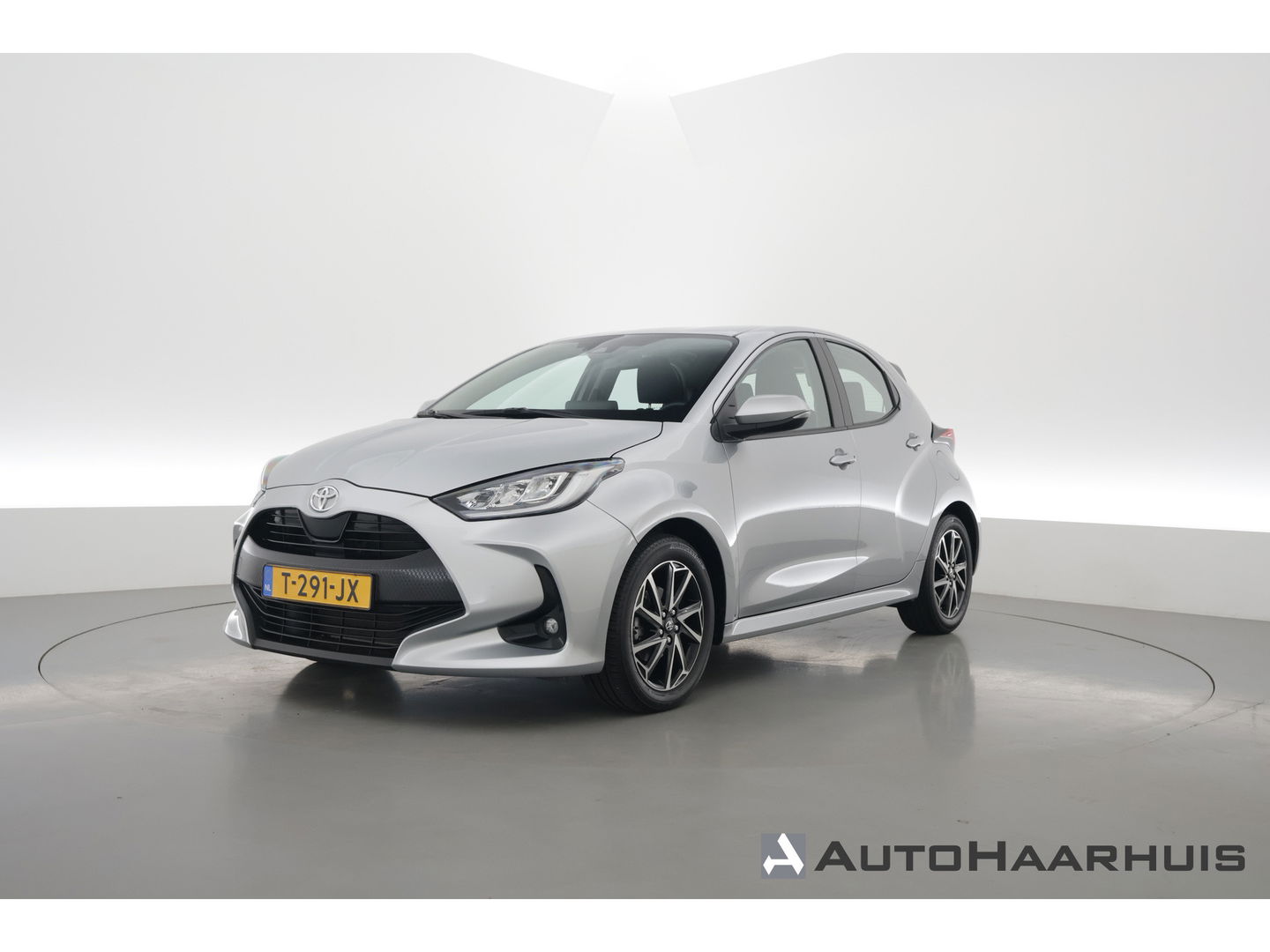Toyota Yaris 1.5 VVT-i Dynamic | Navi by Apple CarPlay | Camera | Keyless | Adapt. Cruise | Airco | LED |